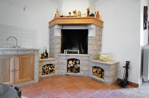 Photo 12 - 4 bedroom House in Buzet with private pool and garden