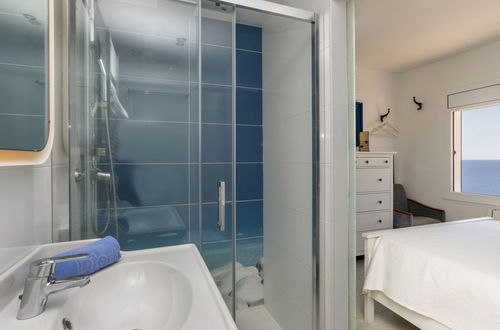 Foto 15 - Appartamento con 3 camere da letto a Tossa de Mar con terrazza