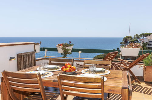 Foto 2 - Appartamento con 3 camere da letto a Tossa de Mar con terrazza