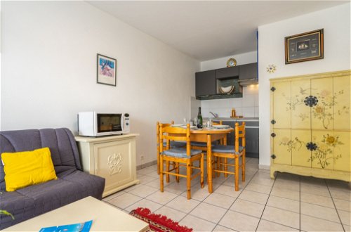Photo 13 - 1 bedroom Apartment in Royan with terrace and sea view