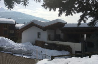 Foto 3 - Appartamento con 2 camere da letto a Laax con sauna e vista sulle montagne