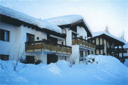 Photo 1 - 2 bedroom Apartment in Laax with sauna and mountain view