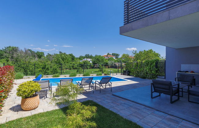 Casa de 4 quartos em Poreč com piscina privada e jardim - Foto 2