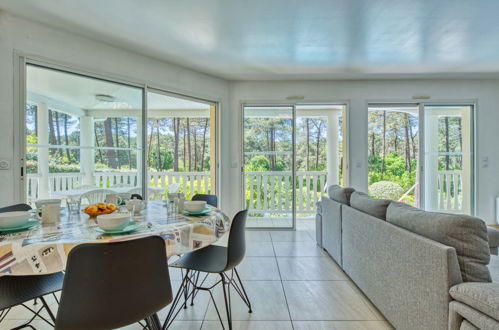 Photo 10 - Maison de 3 chambres à Lacanau avec piscine privée et jardin