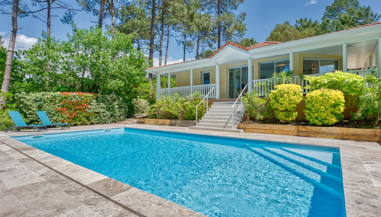 Foto 1 - Casa de 3 quartos em Lacanau com piscina privada e jardim