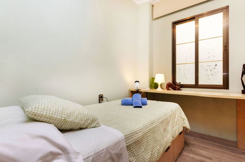 Foto 17 - Apartment mit 4 Schlafzimmern in Barcelona