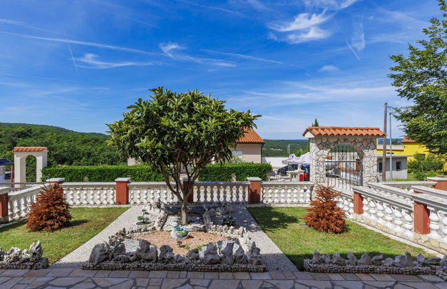 Casa de 7 quartos em Labin com piscina privada e jardim - Foto 22