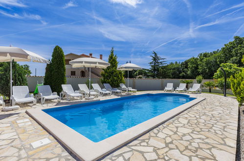 Photo 28 - 6 bedroom House in Labin with private pool and garden