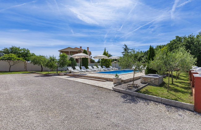 Casa de 7 quartos em Labin com piscina privada e jardim - Foto 27
