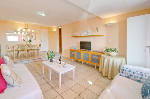 Photo 8 - 2 bedroom Apartment in Calp with swimming pool and garden