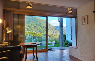 Foto 3 - Appartamento con 2 camere da letto a Capriasca con piscina e vista sulle montagne