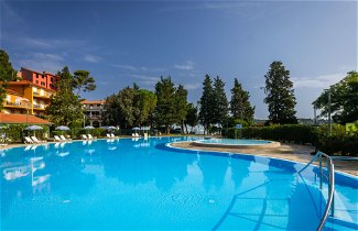Foto 3 - Apartamento em Piran com piscina e jardim