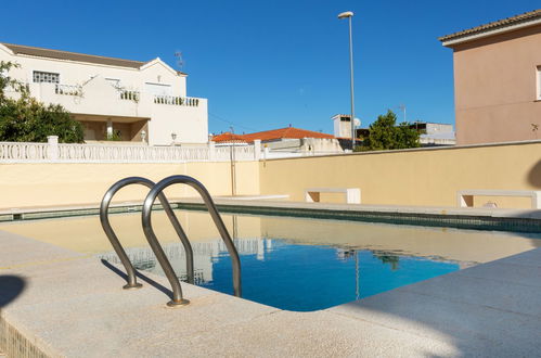 Foto 19 - Casa de 3 habitaciones en Vinaròs con piscina y vistas al mar