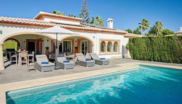 Casa de 4 quartos em Jávea com piscina privada e jardim - Foto 2