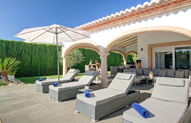 Casa de 4 quartos em Jávea com piscina privada e jardim - Foto 34