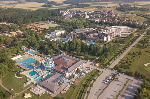 Foto 5 - Apartamento em Moravske Toplice com piscina e terraço