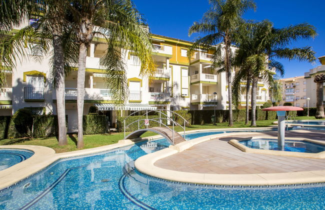 Appartement de 2 chambres à Dénia avec piscine et jardin - Photo 2