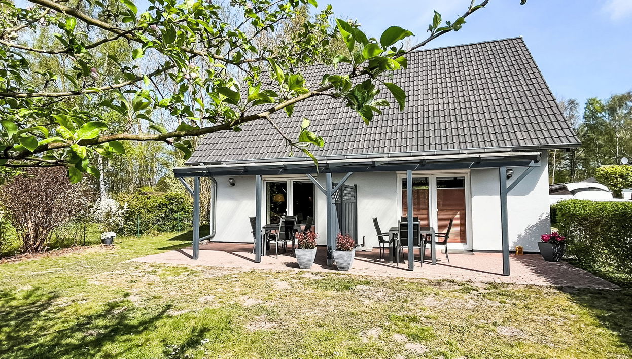Casa de 6 quartos em Trassenheide com jardim e terraço - Foto 1