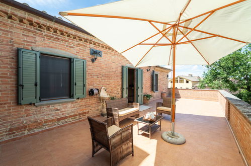 Photo 30 - 3 bedroom House in Lucignano with private pool and garden