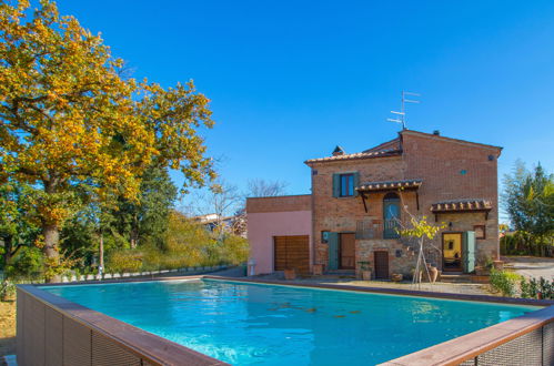 Foto 1 - Casa con 3 camere da letto a Lucignano con piscina privata e giardino