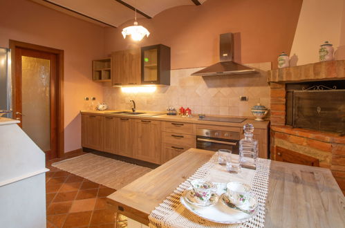 Foto 10 - Haus mit 3 Schlafzimmern in Lucignano mit privater pool und garten