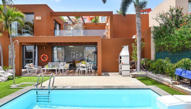 Photo 1 - Maison de 2 chambres à San Bartolomé de Tirajana avec piscine privée et vues à la mer