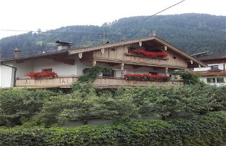 Foto 1 - Appartamento con 3 camere da letto a Finkenberg con vista sulle montagne