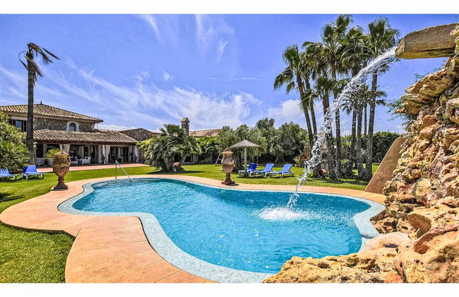 Casa de 5 quartos em Muro com piscina privada e jardim - Foto 1