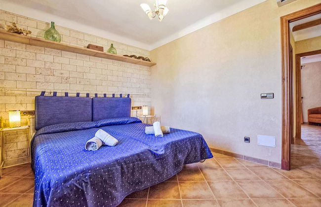 Casa de 5 quartos em Muro com piscina privada e jardim - Foto 16