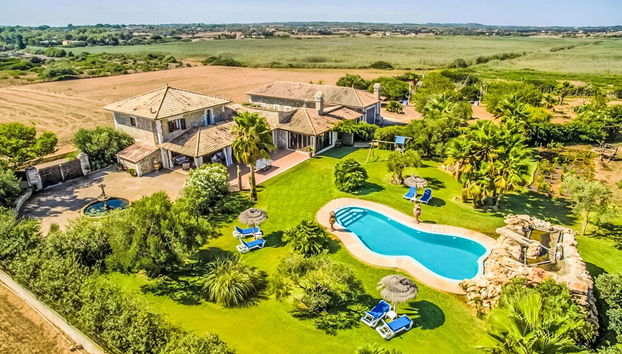 Casa de 5 quartos em Muro com piscina privada e jardim - Foto 5