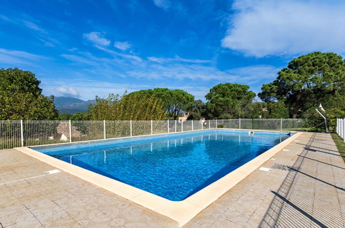 Foto 7 - Apartamento de 2 habitaciones en Porto-Vecchio con piscina y vistas al mar