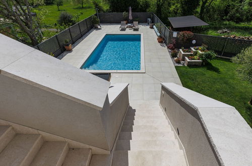 Foto 21 - Casa de 2 quartos em Kršan com piscina privada e jardim