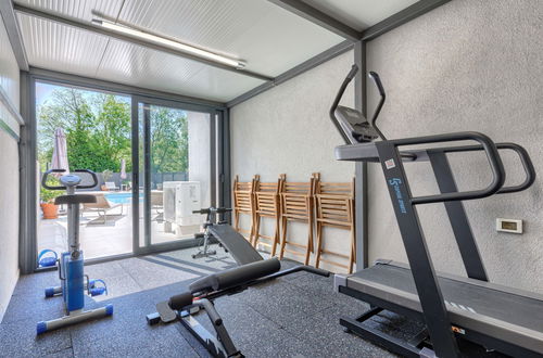 Foto 10 - Casa de 2 quartos em Kršan com piscina privada e jardim