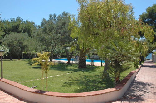 Photo 23 - 2 bedroom House in Siracusa with private pool and garden