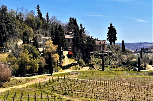 Foto 39 - Appartamento con 2 camere da letto a San Gimignano con piscina e terrazza