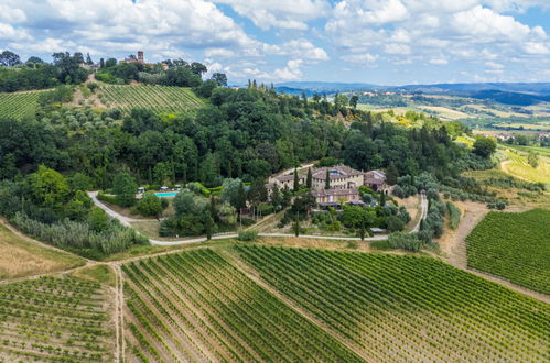 Foto 29 - Appartamento con 2 camere da letto a San Gimignano con piscina e giardino