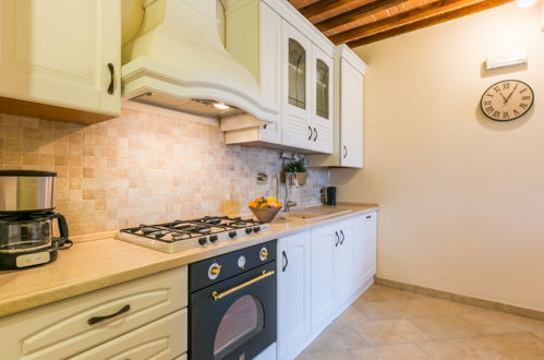 Foto 13 - Apartment mit 2 Schlafzimmern in San Gimignano mit schwimmbad und terrasse