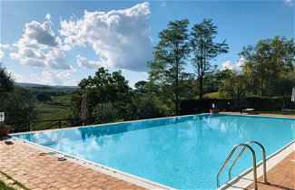 Foto 2 - Apartamento de 2 habitaciones en San Gimignano con piscina y terraza