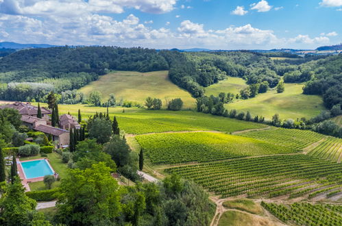 Foto 38 - Appartamento con 2 camere da letto a San Gimignano con piscina e giardino