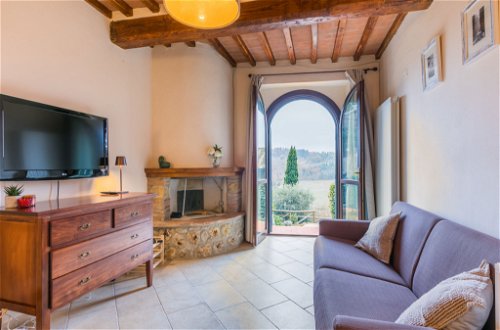 Foto 7 - Appartamento con 2 camere da letto a San Gimignano con piscina e terrazza