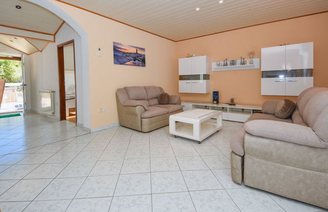 Casa de 6 quartos em Stankovci com piscina privada e jardim - Foto 7