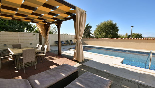 Maison de 6 chambres à Stankovci avec piscine privée et jardin - Photo 2