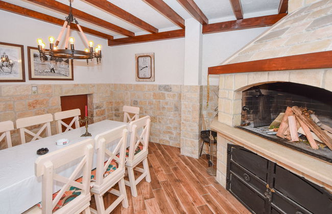 Casa de 6 quartos em Stankovci com piscina privada e jardim - Foto 4