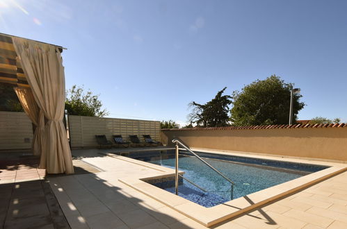 Photo 29 - Maison de 4 chambres à Stankovci avec piscine privée et vues à la mer