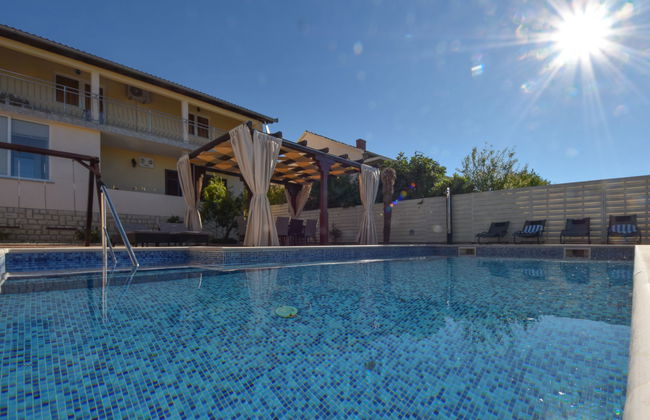 Casa de 6 quartos em Stankovci com piscina privada e jardim - Foto 30