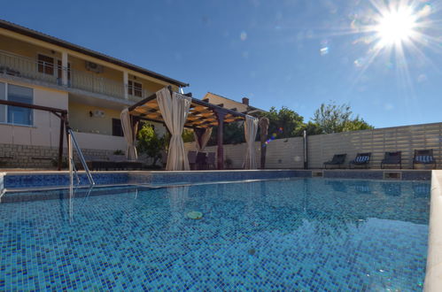 Foto 30 - Casa con 4 camere da letto a Stankovci con piscina privata e vista mare