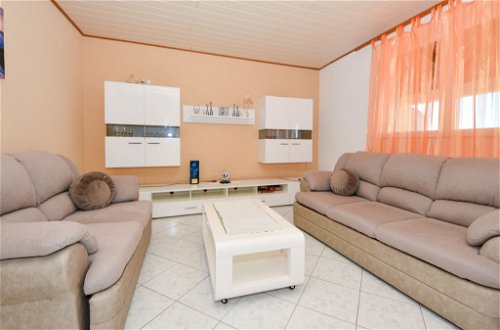 Photo 8 - 4 bedroom House in Stankovci with private pool and sea view