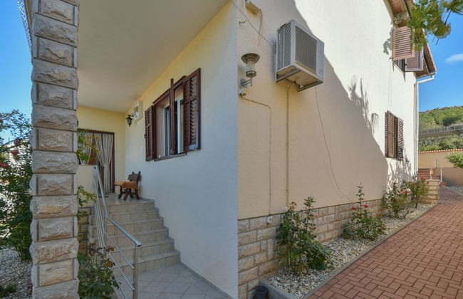Casa de 6 quartos em Stankovci com piscina privada e jardim - Foto 35