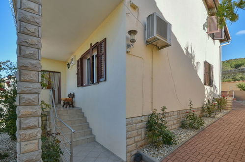 Foto 35 - Casa de 4 quartos em Stankovci com piscina privada e jardim