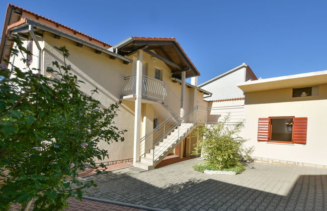 Casa de 6 quartos em Stankovci com piscina privada e jardim - Foto 36